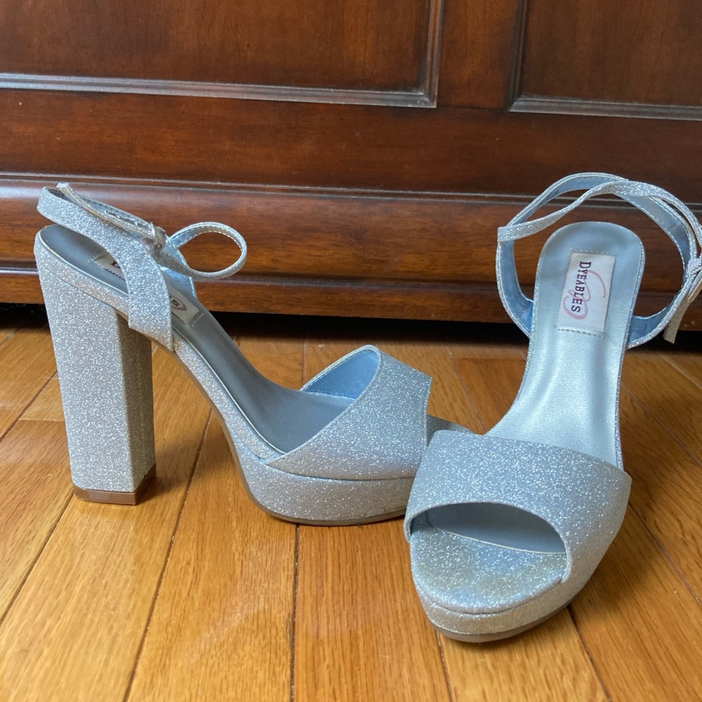 Formal shoes